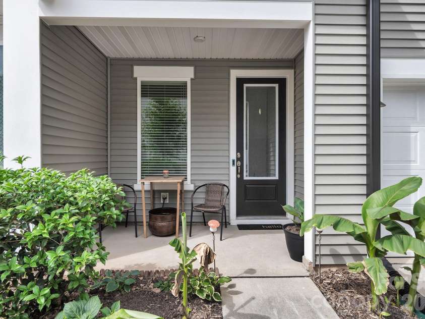 5308 Somerset Hill Lane, Charlotte, NC 28269.  MLS# CAR4378589, YatesRealty ID 34274. 