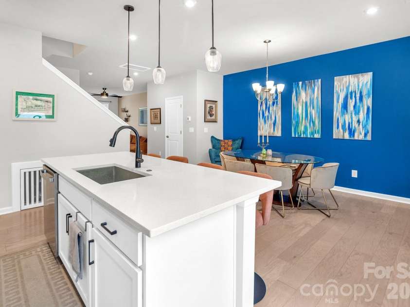 5308 Somerset Hill Lane, Charlotte, NC 28269.  MLS# CAR4378589, YatesRealty ID 34274. 
