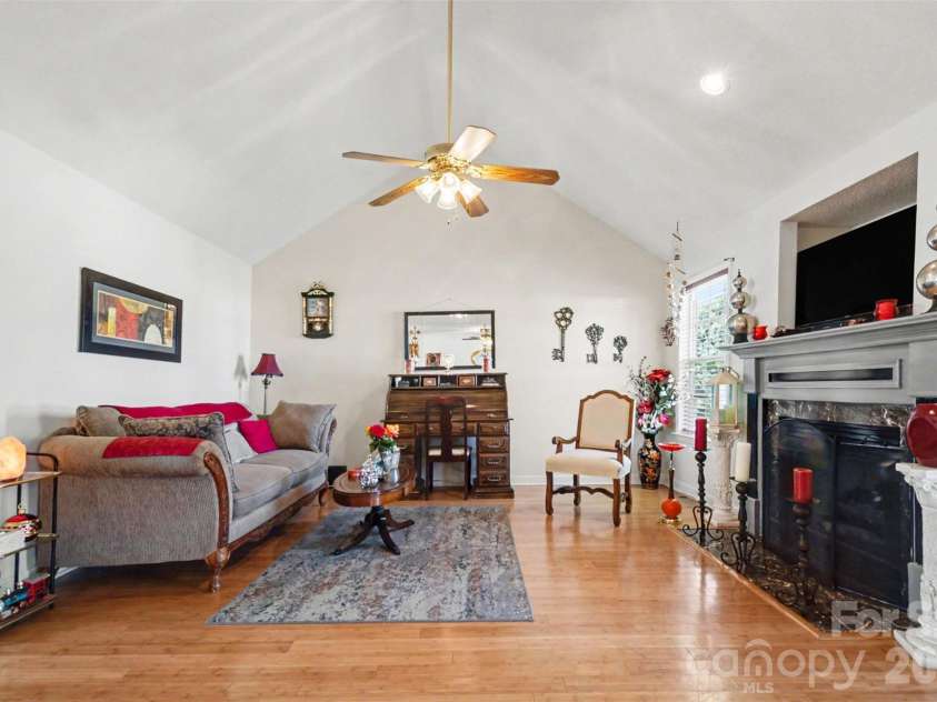 4008 Woodleigh Drive, Rock Hill, SC 29732.  MLS# CAR4352508, YatesRealty ID 34275. 