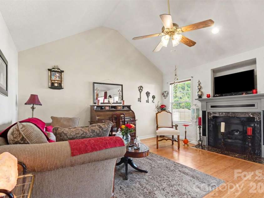 4008 Woodleigh Drive, Rock Hill, SC 29732.  MLS# CAR4352508, YatesRealty ID 34275. 