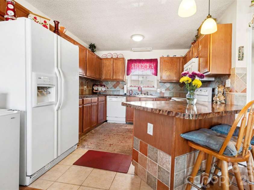 4008 Woodleigh Drive, Rock Hill, SC 29732.  MLS# CAR4352508, YatesRealty ID 34275. 