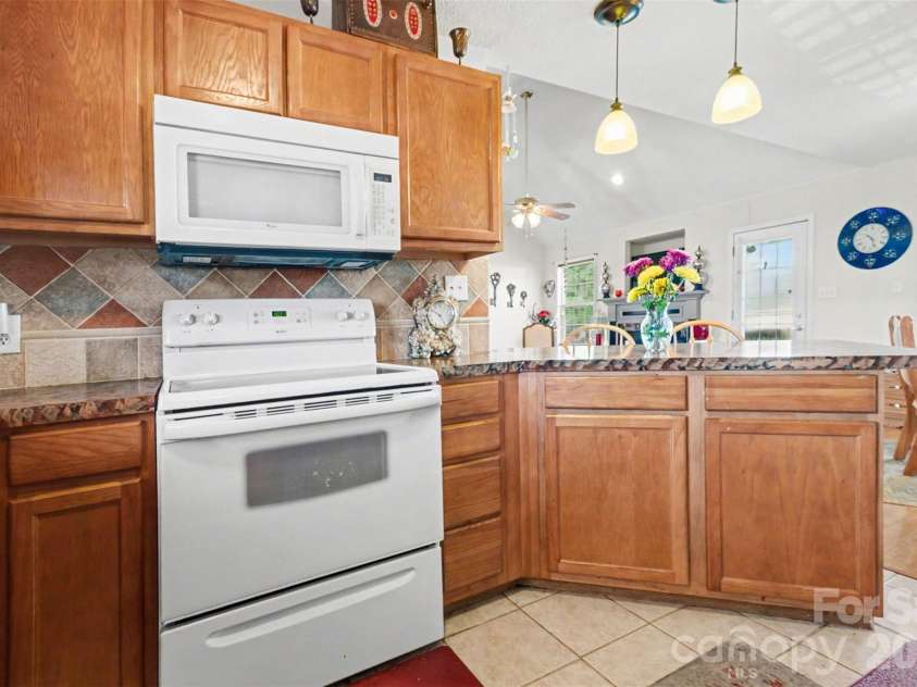 4008 Woodleigh Drive, Rock Hill, SC 29732.  MLS# CAR4352508, YatesRealty ID 34275. 