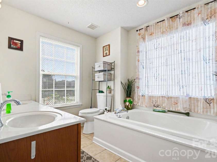 4008 Woodleigh Drive, Rock Hill, SC 29732.  MLS# CAR4352508, YatesRealty ID 34275. 