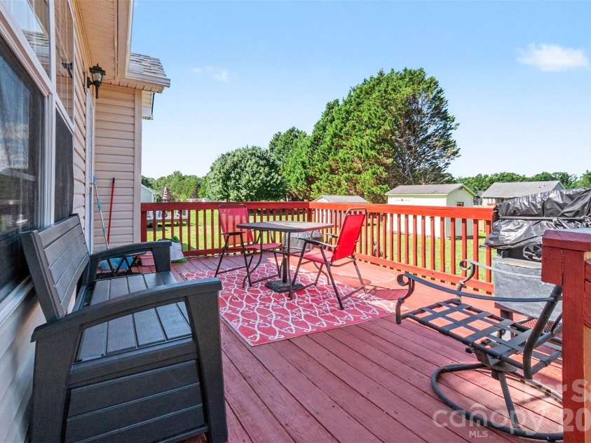 4008 Woodleigh Drive, Rock Hill, SC 29732.  MLS# CAR4352508, YatesRealty ID 34275. 