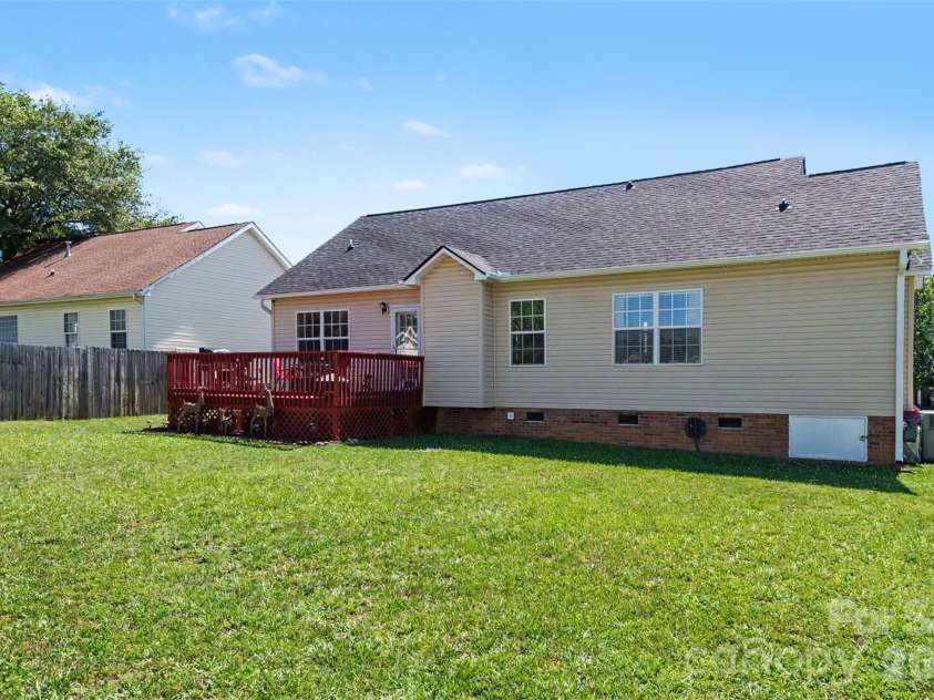 4008 Woodleigh Drive, Rock Hill, SC 29732.  MLS# CAR4352508, YatesRealty ID 34275. 