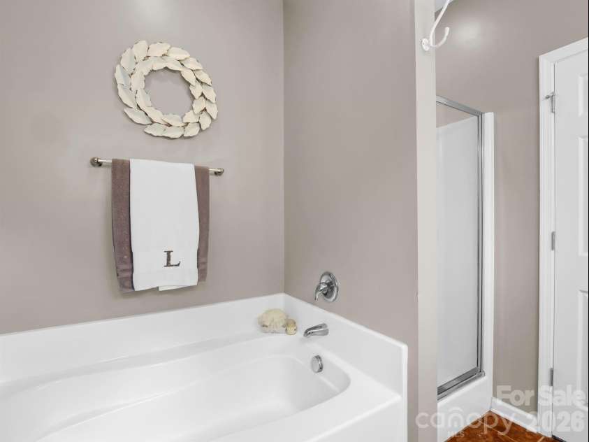 8 Mallard Run Drive, Arden, NC 28704.  MLS# CAR4395939, YatesRealty ID 34277. Primary bath.