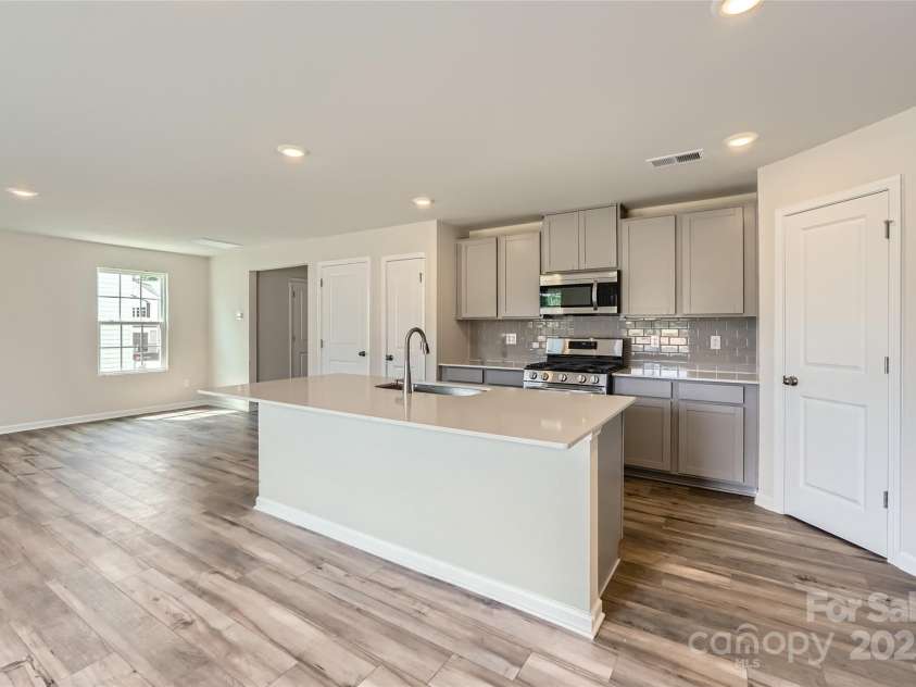 3290 Crawford Avenue, Gastonia, NC 28052.  MLS# CAR4295691, YatesRealty ID 34279. Kitchen(example)