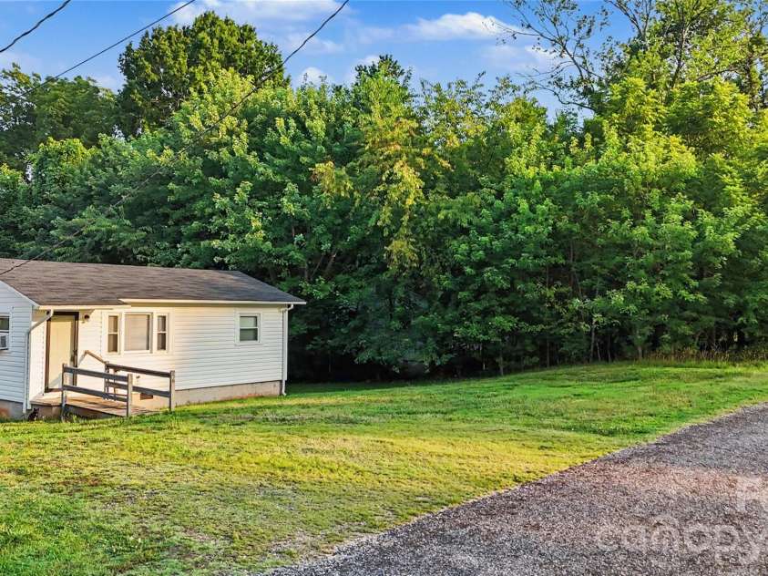 56 Jackson Lane, Stony Point, NC 28678.  MLS# CAR4397727, YatesRealty ID 34279. 