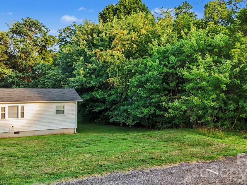 56 Jackson Lane, Stony Point, NC 28678.  MLS# CAR4397727, YatesRealty ID 34279. 