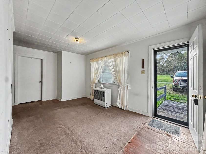 56 Jackson Lane, Stony Point, NC 28678.  MLS# CAR4397727, YatesRealty ID 34279. 