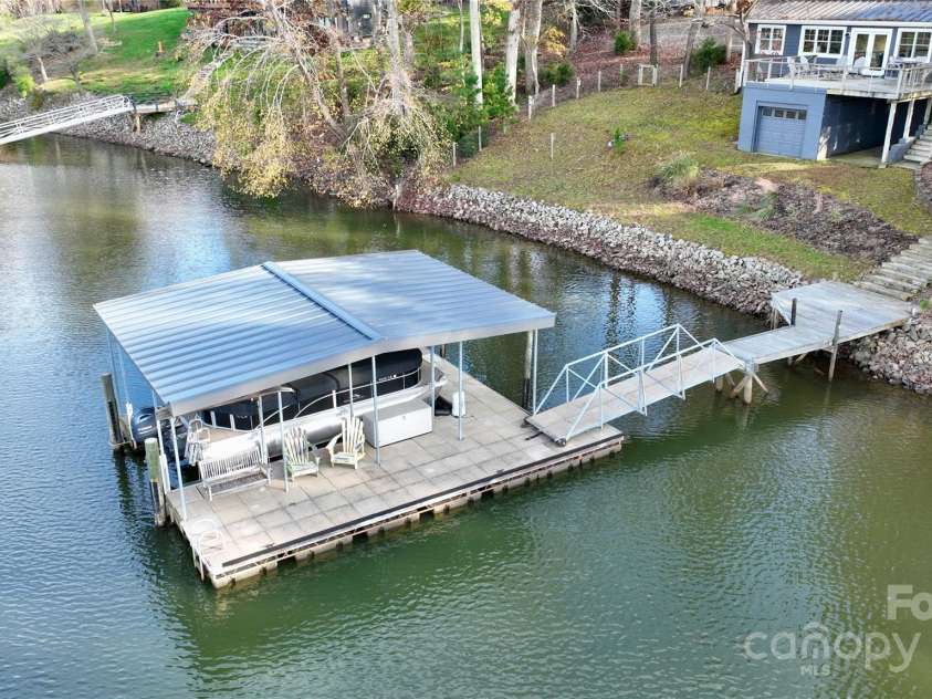 110 Fern Haven Lane, Mooresville, NC 28117.  MLS# CAR4202270, YatesRealty ID 3428. 