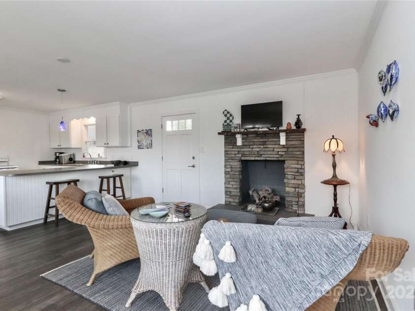 110 Fern Haven Lane, Mooresville, NC 28117.  MLS# CAR4202270, YatesRealty ID 3428. 
