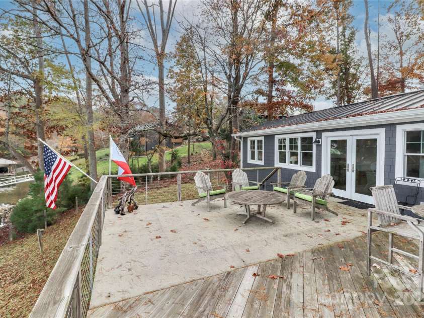 110 Fern Haven Lane, Mooresville, NC 28117.  MLS# CAR4202270, YatesRealty ID 3428. 