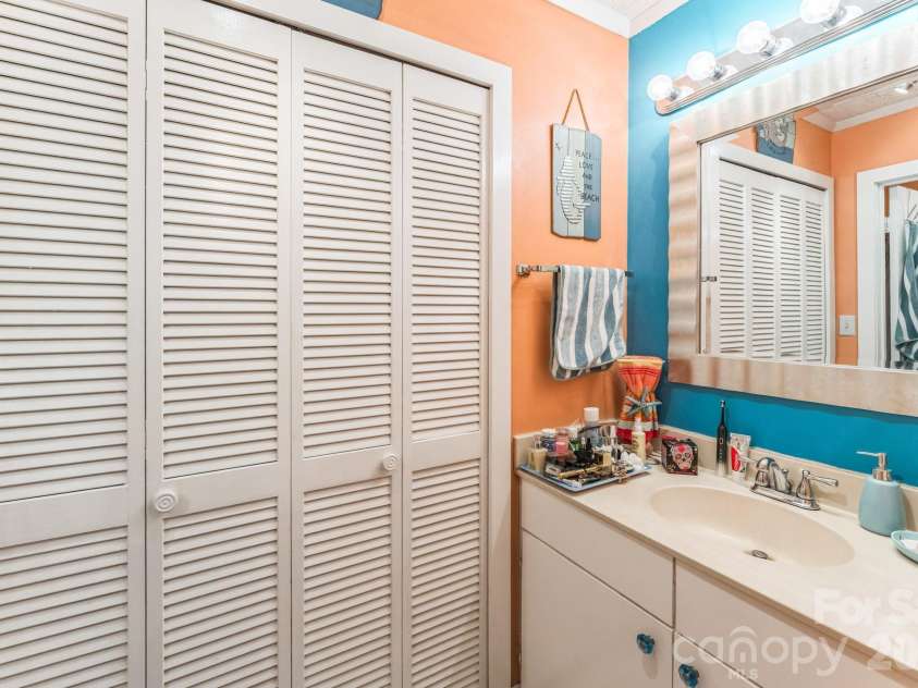 415 Ocean Creek Drive, Myrtle Beach, SC 29572.  MLS# CAR4251684, YatesRealty ID 3428. 