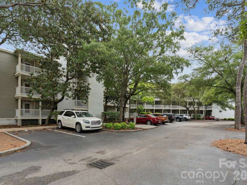 415 Ocean Creek Drive, Myrtle Beach, SC 29572.  MLS# CAR4251684, YatesRealty ID 3428. 