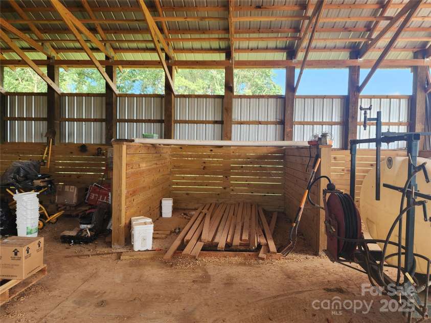 167 Buck Hollow Trail, Ararat, NC 27007.  MLS# CAR4295115, YatesRealty ID 34280. 