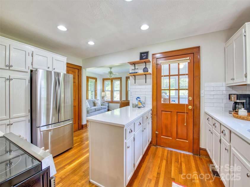 85 Marshall Street, Waynesville, NC 28786.  MLS# CAR4295858, YatesRealty ID 34281. 