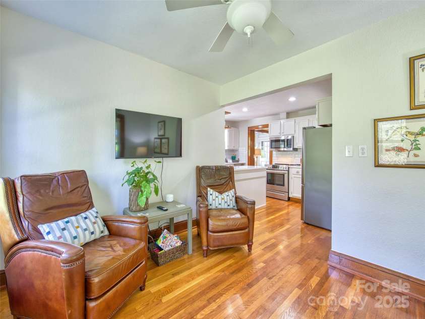 85 Marshall Street, Waynesville, NC 28786.  MLS# CAR4295858, YatesRealty ID 34281. 