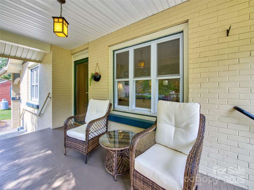 85 Marshall Street, Waynesville, NC 28786.  MLS# CAR4295858, YatesRealty ID 34281. 