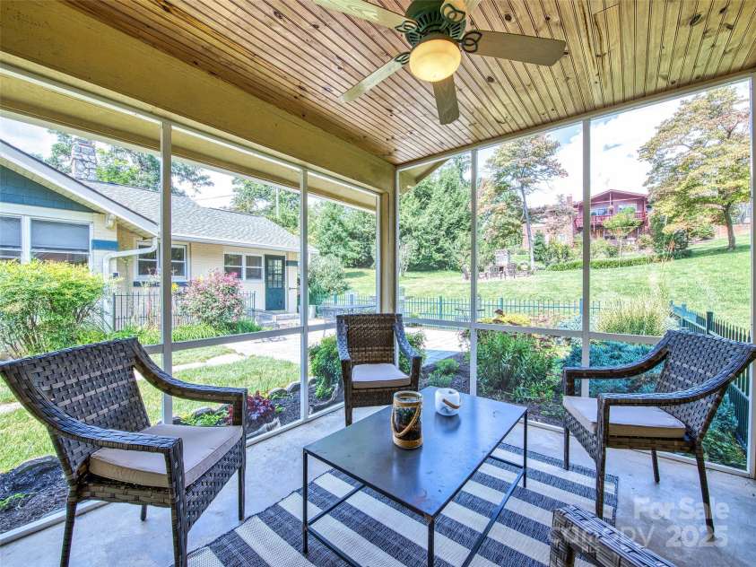 85 Marshall Street, Waynesville, NC 28786.  MLS# CAR4295858, YatesRealty ID 34281. 