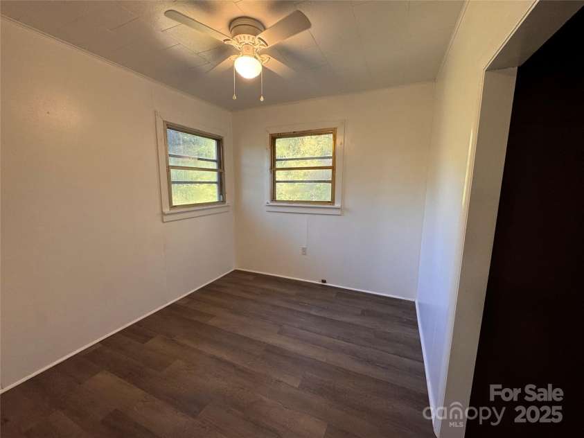 84 Pelohi Cove Road, Bryson City, NC 28713.  MLS# CAR4295902, YatesRealty ID 34282. 