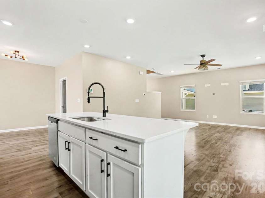 2501 Andes Drive, Statesville, NC 28625.  MLS# CAR4382074, YatesRealty ID 34283. 
