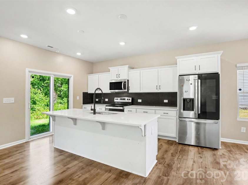 2501 Andes Drive, Statesville, NC 28625.  MLS# CAR4382074, YatesRealty ID 34283. 