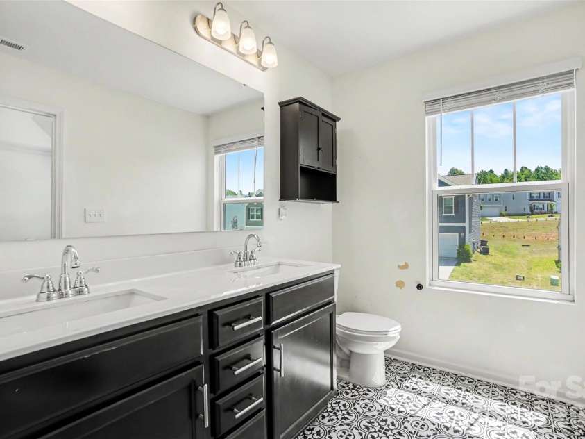 2501 Andes Drive, Statesville, NC 28625.  MLS# CAR4382074, YatesRealty ID 34283. 