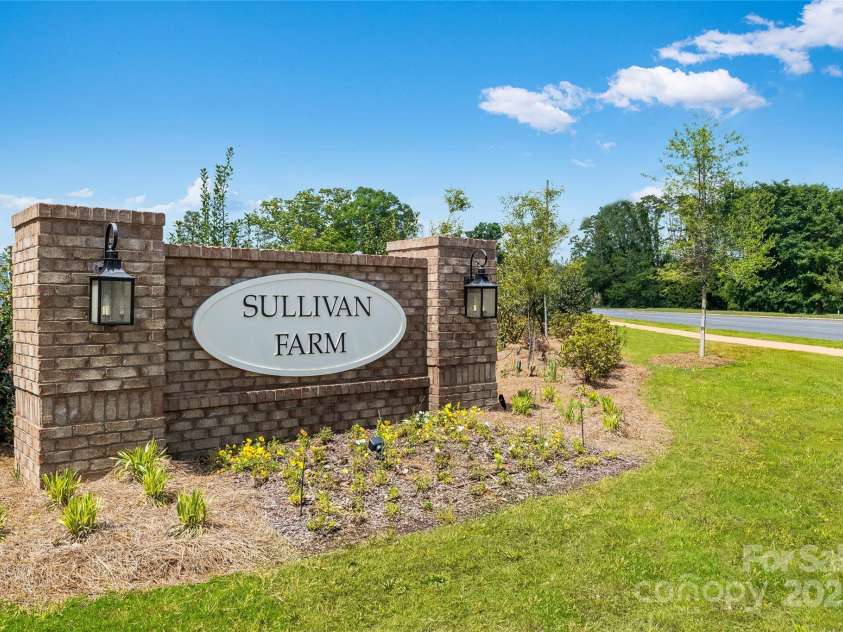 144 Oconee Trail, Statesville, NC 28625.  MLS# CAR4295940, YatesRealty ID 34284. Entry Monument