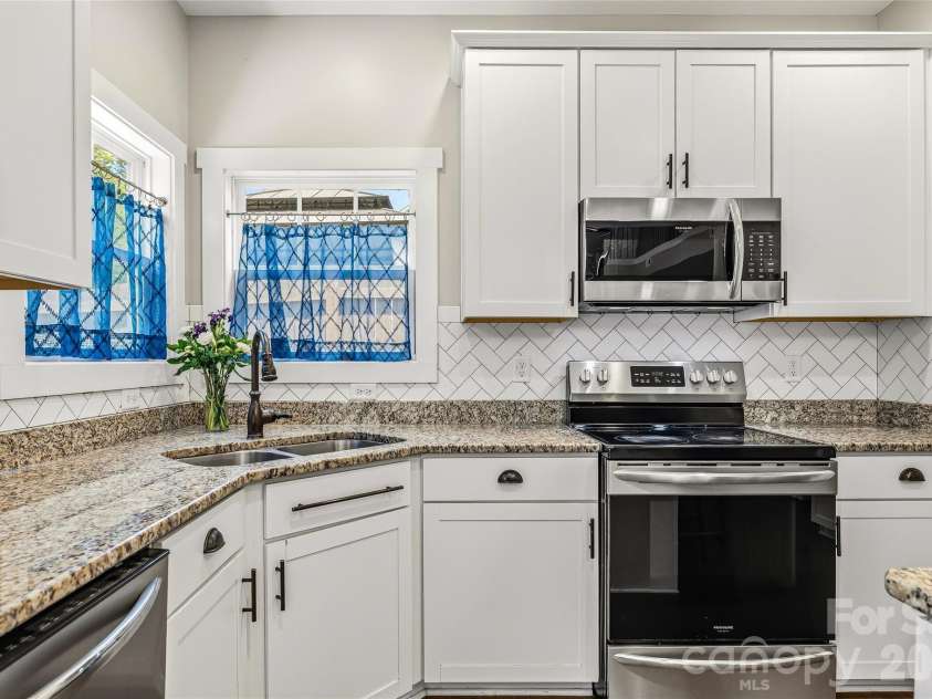 16 Henbit Way, Arden, NC 28704.  MLS# CAR4394506, YatesRealty ID 34286. 