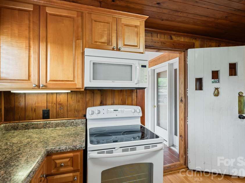 191 Thompson Road, Rutherfordton, NC 28139.  MLS# CAR4385123, YatesRealty ID 34287. 