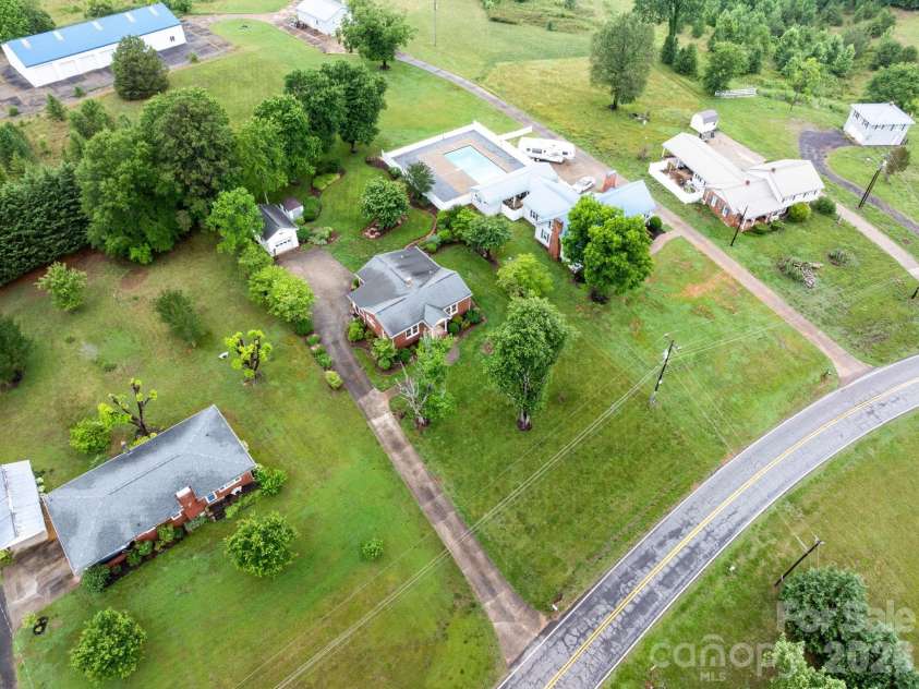 191 Thompson Road, Rutherfordton, NC 28139.  MLS# CAR4385123, YatesRealty ID 34287. 