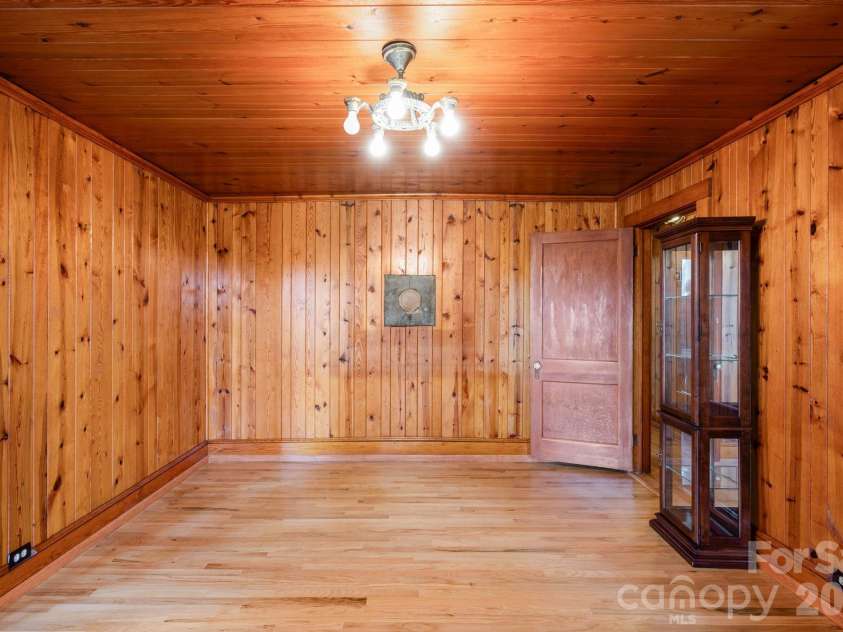 191 Thompson Road, Rutherfordton, NC 28139.  MLS# CAR4385123, YatesRealty ID 34287. Living Room