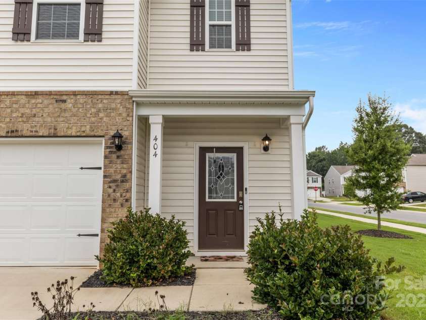 404 Misty Law Lane, Clover, SC 29710.  MLS# CAR4294184, YatesRealty ID 34287. 