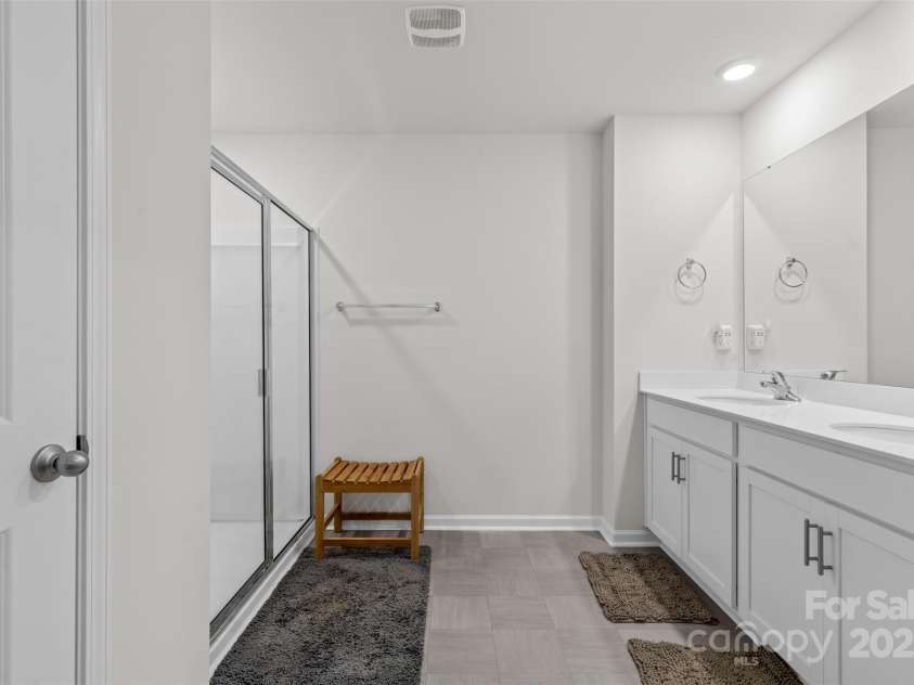 404 Misty Law Lane, Clover, SC 29710.  MLS# CAR4294184, YatesRealty ID 34287. 