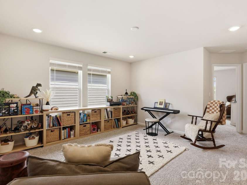 207 Orson Oaks Lane, Pineville, NC 28134.  MLS# CAR4390321, YatesRealty ID 34288. 