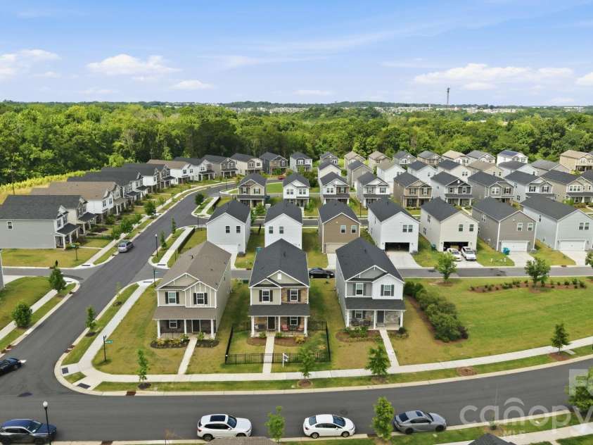 207 Orson Oaks Lane, Pineville, NC 28134.  MLS# CAR4390321, YatesRealty ID 34288. 