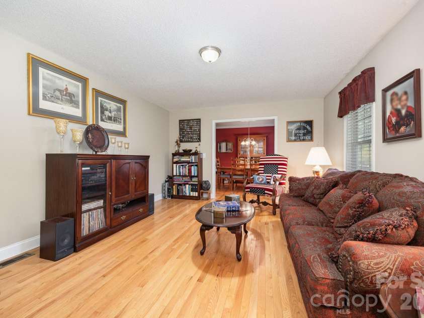 715 Candlewick Drive, Salisbury, NC 28147.  MLS# CAR4392460, YatesRealty ID 34289. 