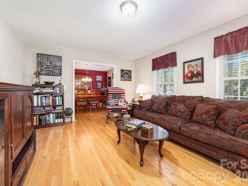 715 Candlewick Drive, Salisbury, NC 28147.  MLS# CAR4392460, YatesRealty ID 34289. 