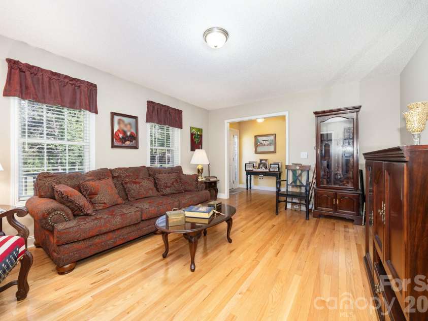715 Candlewick Drive, Salisbury, NC 28147.  MLS# CAR4392460, YatesRealty ID 34289. 