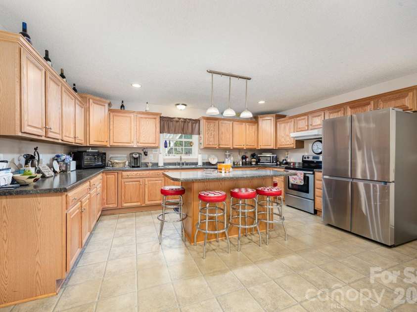 715 Candlewick Drive, Salisbury, NC 28147.  MLS# CAR4392460, YatesRealty ID 34289. 