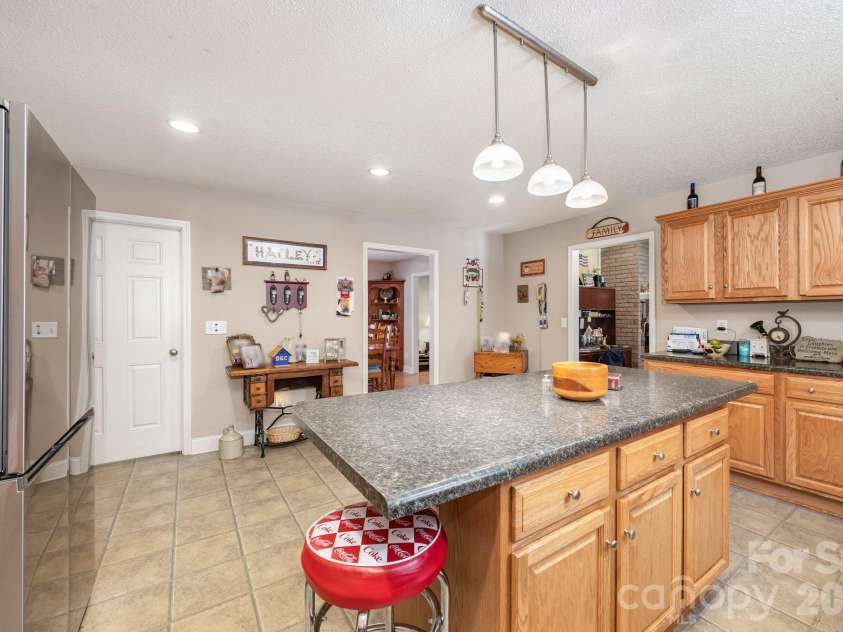 715 Candlewick Drive, Salisbury, NC 28147.  MLS# CAR4392460, YatesRealty ID 34289. 
