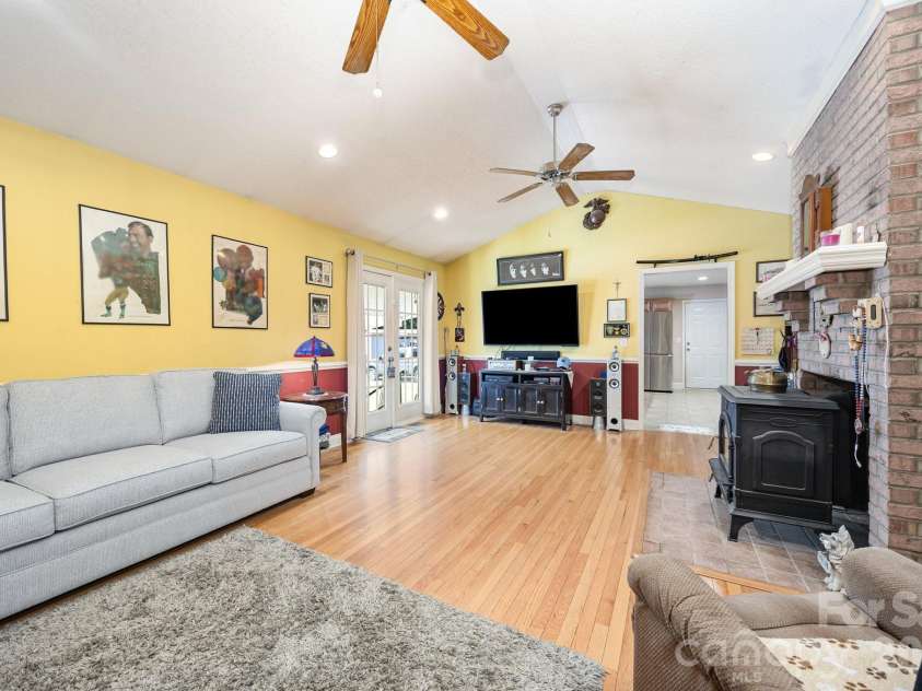 715 Candlewick Drive, Salisbury, NC 28147.  MLS# CAR4392460, YatesRealty ID 34289. 
