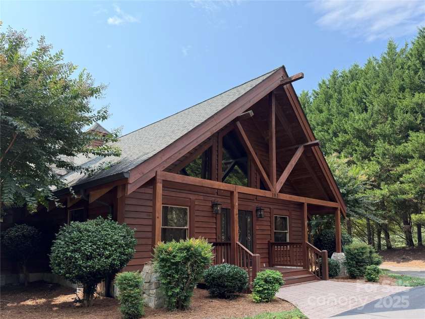 129 Greens Road, Granite Falls, NC 28630.  MLS# CAR4302862, YatesRealty ID 3429. Anchors Landing clubhouse