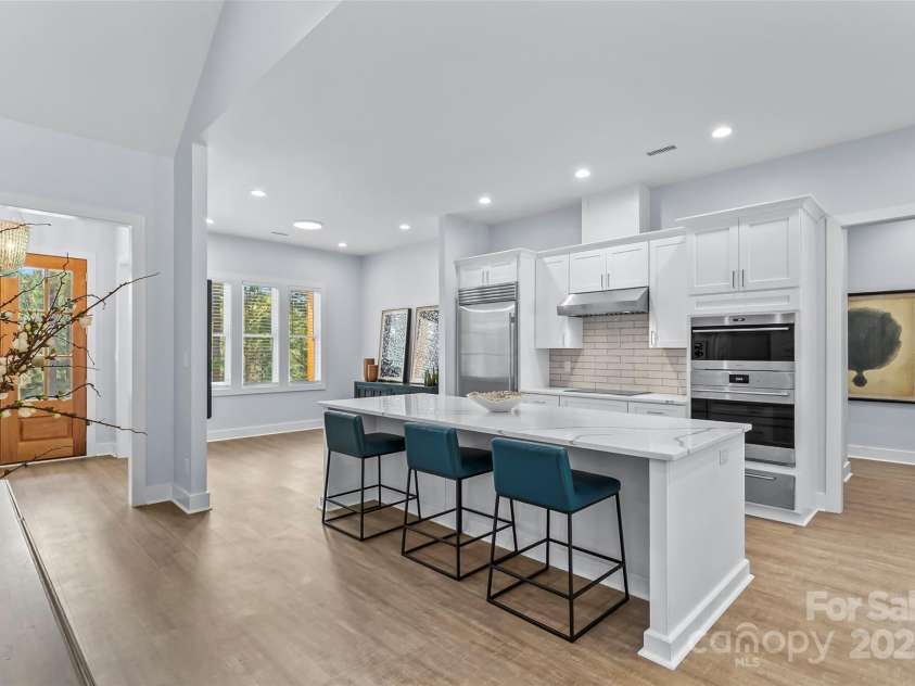 129 Greens Road, Granite Falls, NC 28630.  MLS# CAR4302862, YatesRealty ID 3429. Breakfast Bar