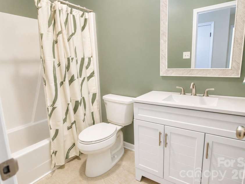 2914 Dresden Drive, Gastonia, NC 28054.  MLS# CAR4395963, YatesRealty ID 34290. Hall bathroom