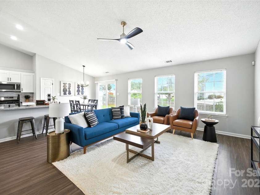 12019 Serenade Court, Charlotte, NC 28215.  MLS# CAR4289141, YatesRealty ID 34291. 