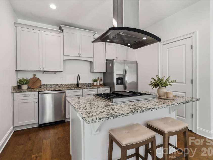 290 Jockey Trail, Aiken, SC 29801.  MLS# CAR4398116, YatesRealty ID 34291. Virtually Staged Kitchen