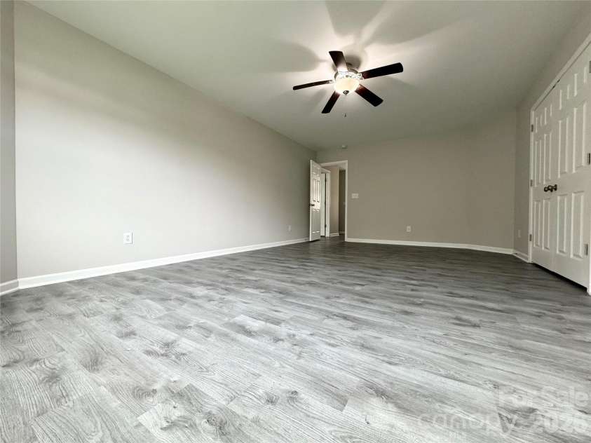 2482 Chatham Drive, Fort Mill, SC 29707.  MLS# CAR4395475, YatesRealty ID 34292. 