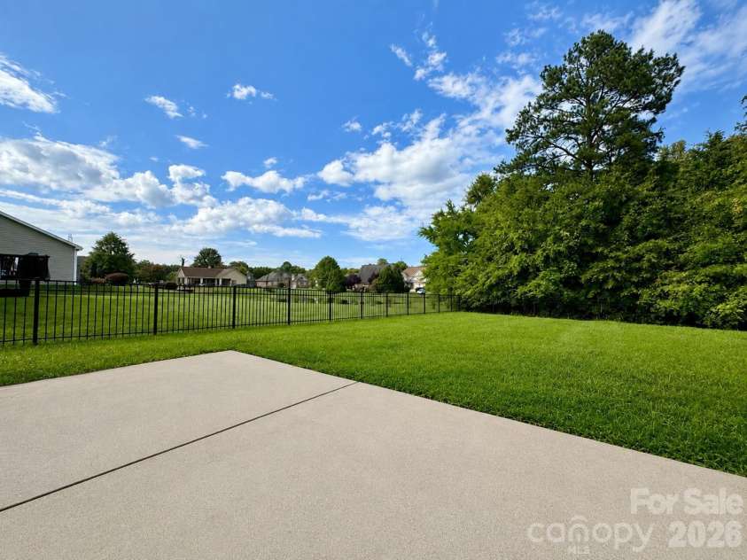 2482 Chatham Drive, Fort Mill, SC 29707.  MLS# CAR4395475, YatesRealty ID 34292. 
